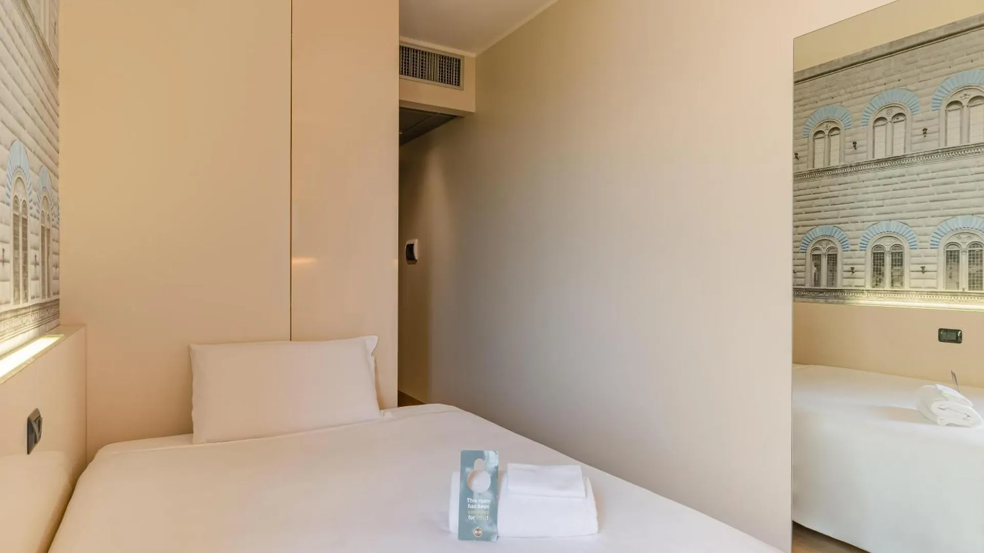 B&B Hotel Firenze City Center 3*, Florence